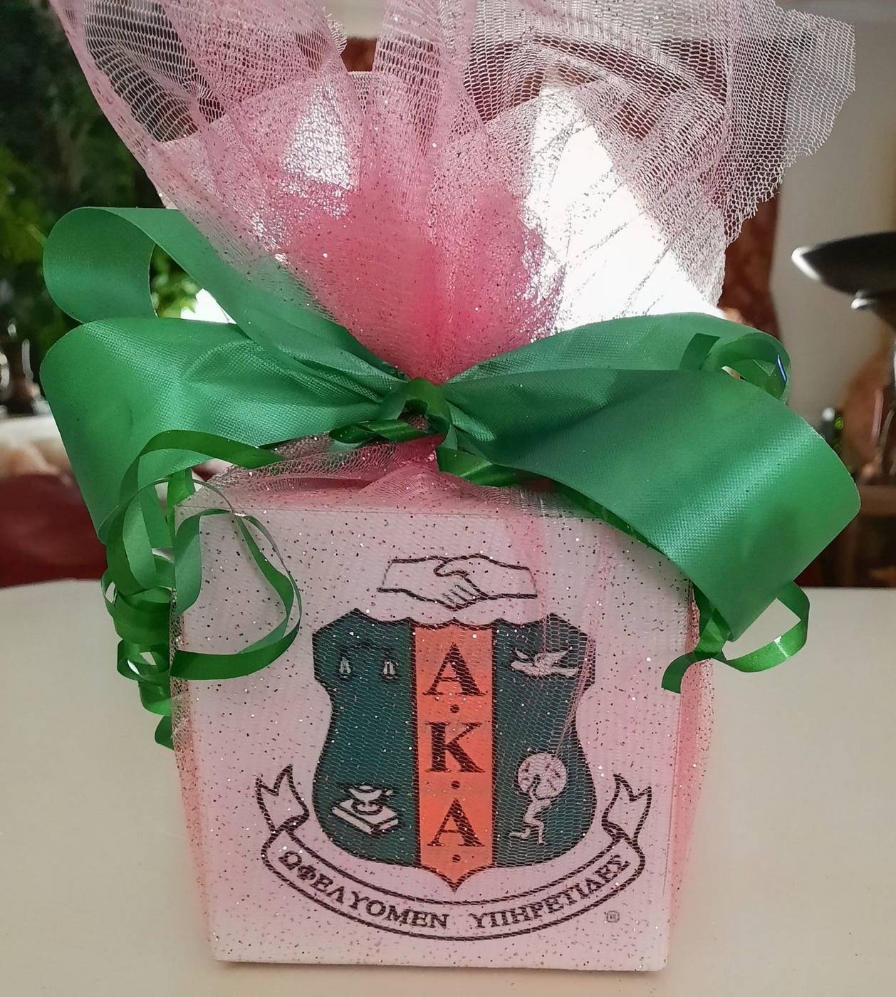 Alpha Kappa Alpha crest pink and green party favor box